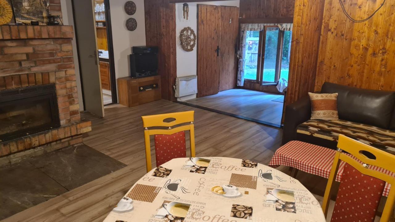 Slovak Cottage Near Bratislava In The Heart Of The Carpathians Modra Εξωτερικό φωτογραφία